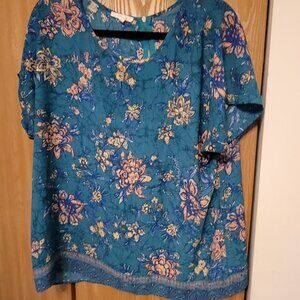 Maurices Nice Top with multi color flowers